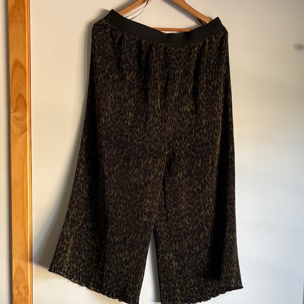 NWT BOB MACKIE Leopard Print Wide-Leg Pants